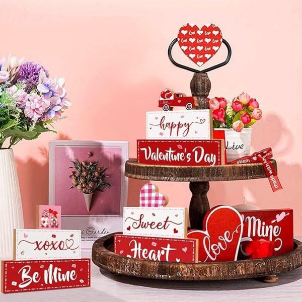 Lairyan 3 PCS Valentine's Day Wooden Sign Table