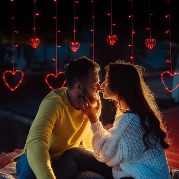 LOLStar, Connectable Red Heart-Shaped 138 LEDs 12 Hearts String Lights