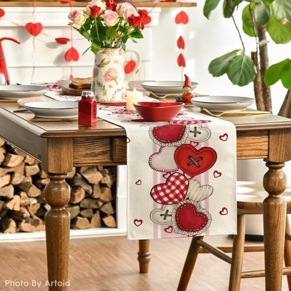Artoid Mode Heart-Shaped Buttons Table Runner 13x72 Inch