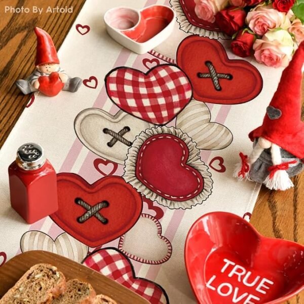 Artoid Mode Heart-Shaped Buttons Table Runner 13x72 Inch